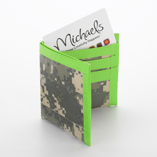 Father's Day Duck Tape® Wallet Free Make-It Take-It