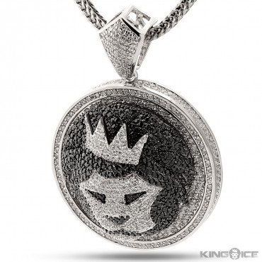 King Ice Lion Pendant Becomes a Hit with Celebrities