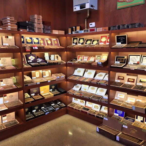 Phoenix's Torch Cigar Bar Celebrates its Premier Ventilation System