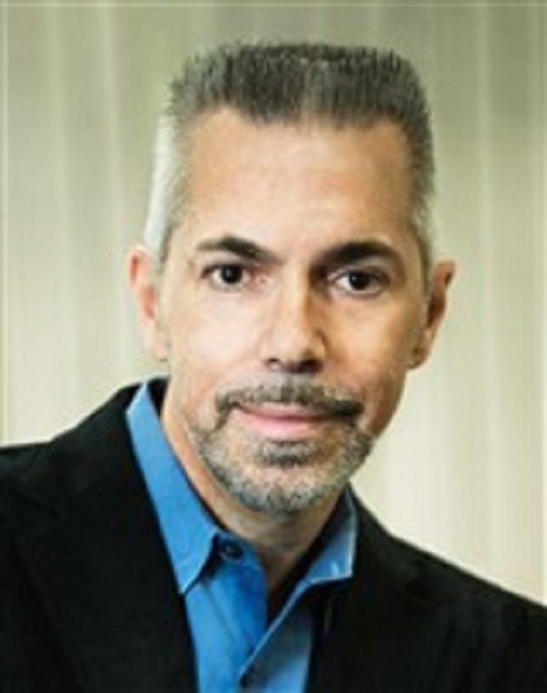 Robert Lanza, MD, Presented with the Albert Nelson Marquis Lifetime