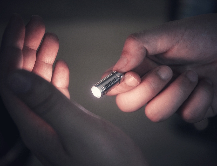 World's Tiniest Flashlight MultiTool Launches Kickstarter Campaign