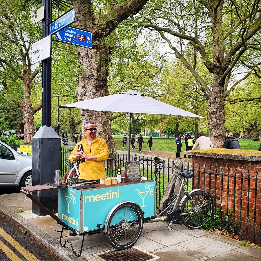Meet Up For A Martini Party In The Park With Cocktails On Wheels