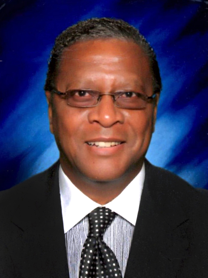 Professor Fred Davis Celebrated for Dedication to the Fields of Journalism and Education