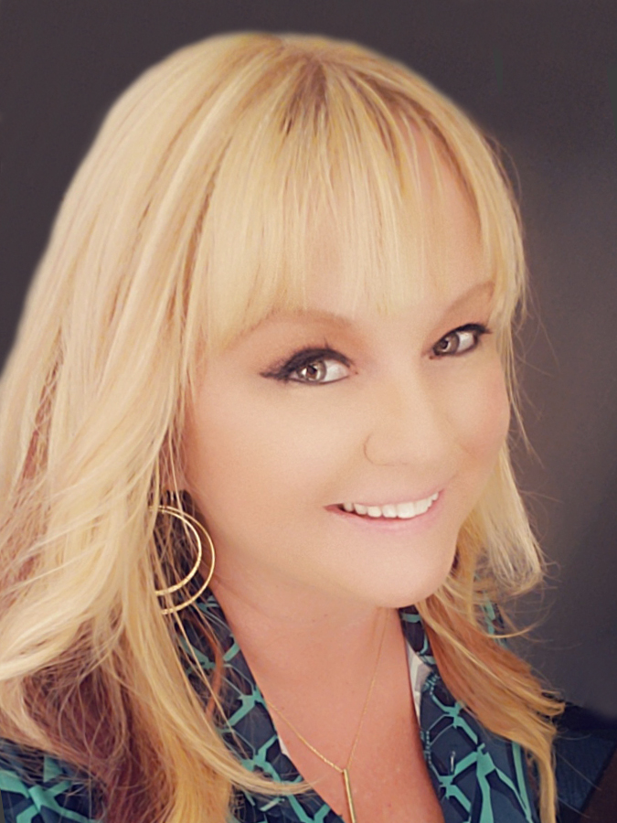 Sunshine Ellis Celebrated for Dedication to the Field of Property