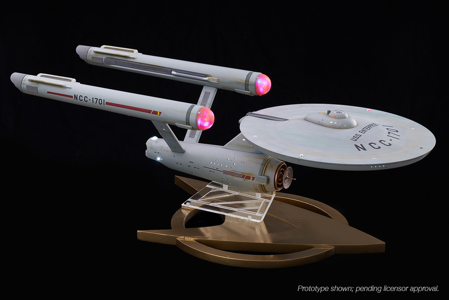 TOMY International and Paramount Announce First Collaboration in Partnership with a Crowd-Funded Star Trek NCC-1701 U.S.S. Enterprise from the Original Series