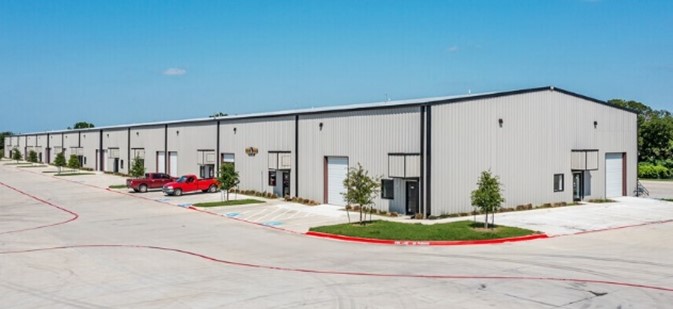 Industrial Park Offers Spaces for Lease Close to Downtown Fort Worth