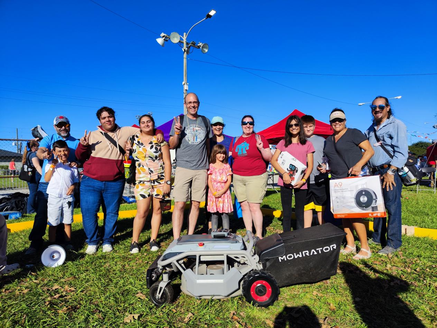 MOWRATOR-REMOTE CONTROLLED LAWN MOWER S1 CAPTIVATED AUDIENCES AT ORLANDO MAKER EXPO