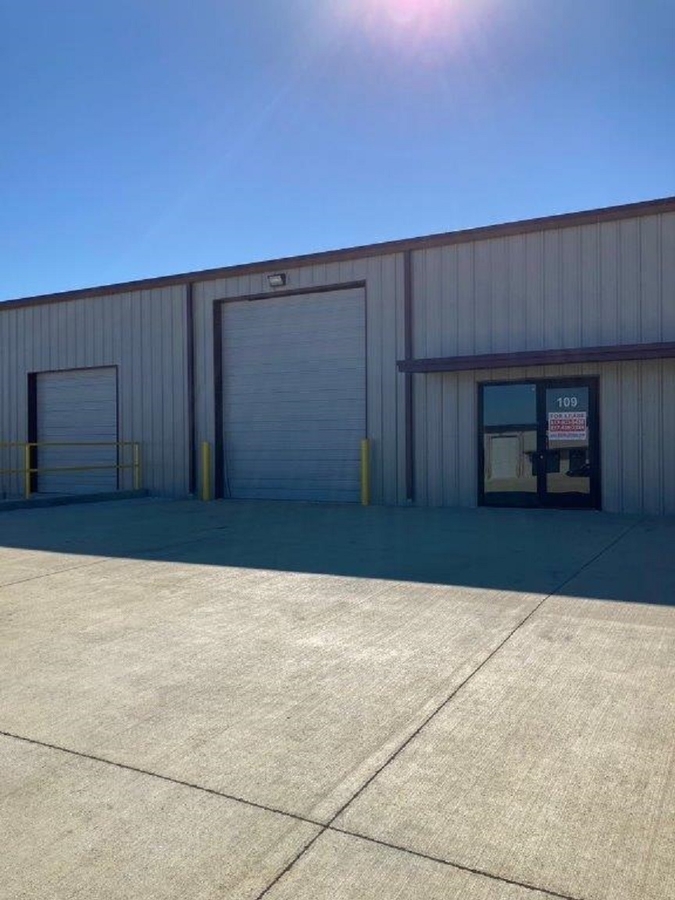 Brand New Office/Warehouse Spaces Available in Alvarado, Texas