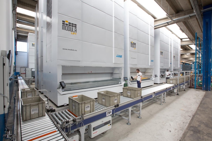 Elevate Your Warehouse: The Comprehensive Guide to Vertical Lift Modules (VLMs)