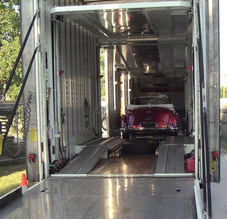 Covered Vehicle Storage Available at New Alvarado, TX Facility
