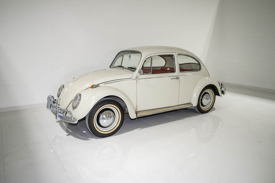 Simplicity, Style, and Staying Power: The 1965 Volkswagen Beetle in Classic White