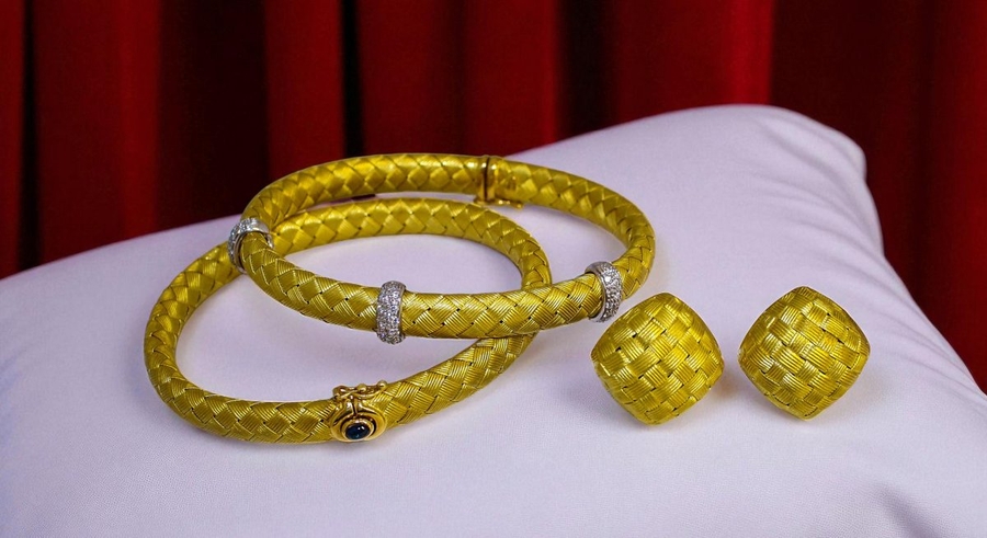 As Gold Surges, La Jolla Jeweler Offers Guidance to San Diegans