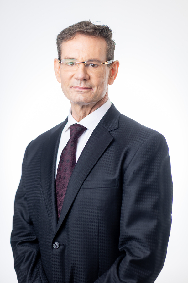 Plastic Surgeon Joseph T. Cruise, MD, Named a 2026 Castle Connolly Top Doctor