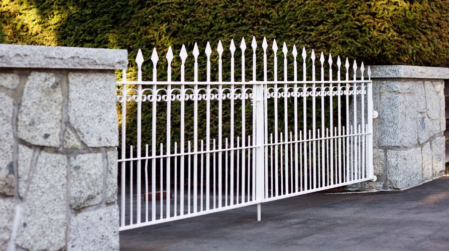 Modern Fence Technologies Highlights Strong Gate Hardware Built for Industrial Use
