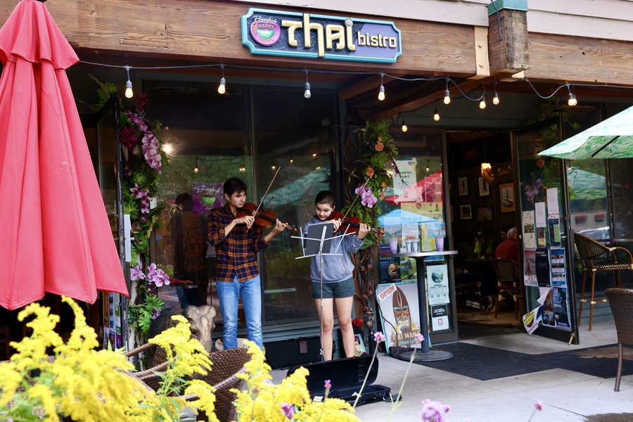 Bangkok Happy Bowl and Phat Pho n Sushi Celebrate 12th Summer of Live Music